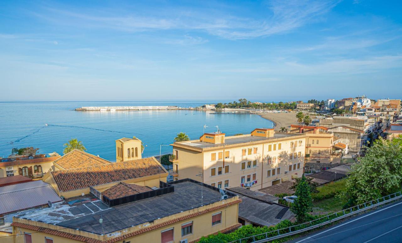 Vista Mare Apartments Giardini-Naxos Kültér fotó