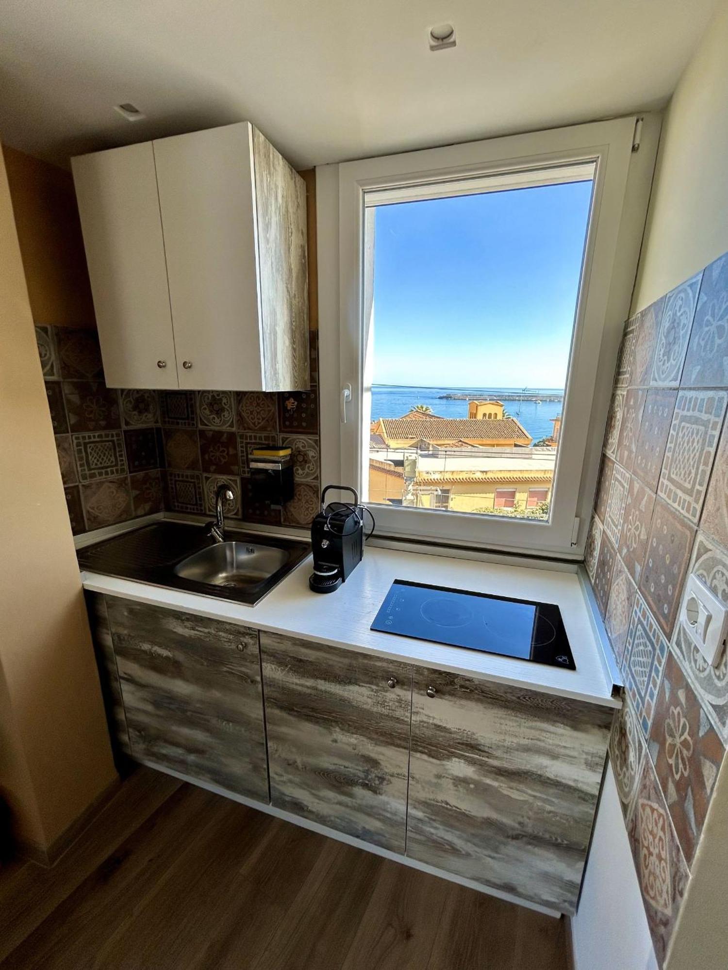 Vista Mare Apartments Giardini-Naxos Kültér fotó