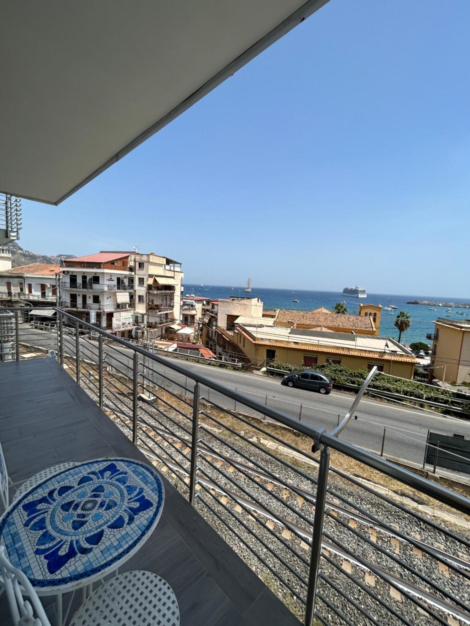 Vista Mare Apartments Giardini-Naxos Kültér fotó